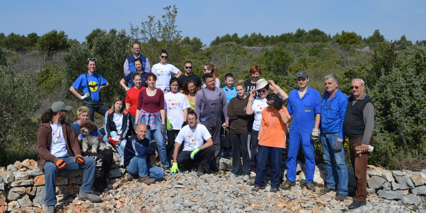 Uspješno provedena radna akcije obnove “Šenične ceste” Uspješno provedena radna akcije obnove “Šenične ceste”