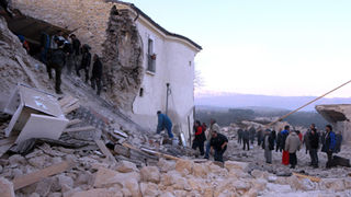 Potres u LAquili (Foto: lastampa.it)