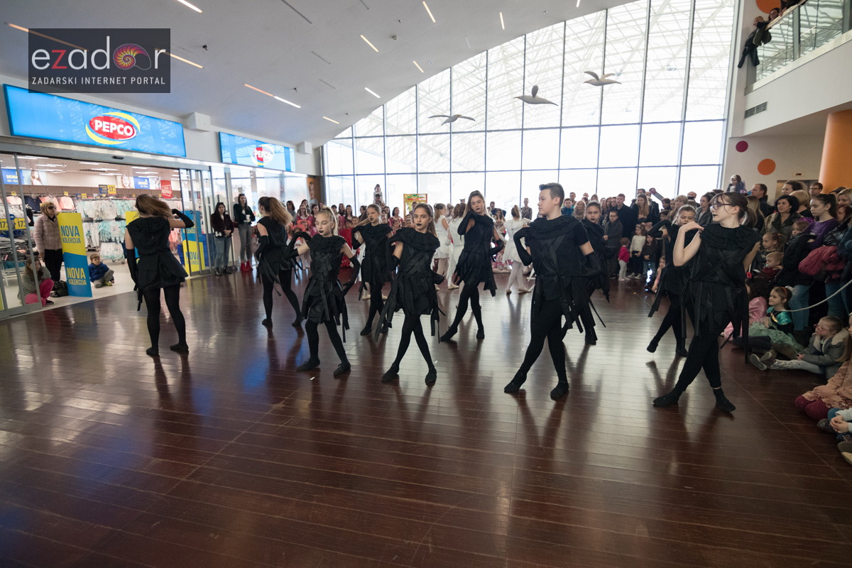 Plesni karneval u City Galleriji Plesni karneval u City Galleriji