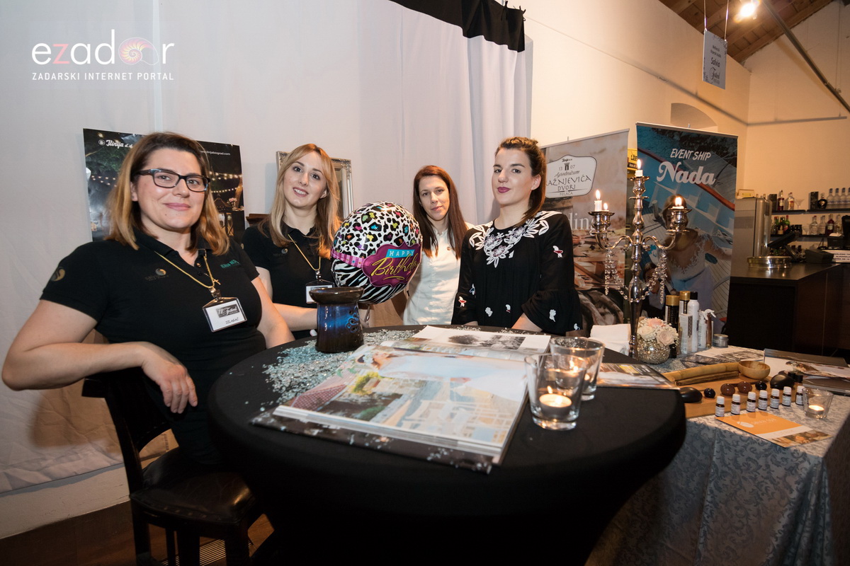 11. Festival vjenčanja: Modna revija vjenčanica i svečanih haljina te revija cvijeća i koncert Sandija Cenova 11. Festival vjenčanja: Modna revija vjenčanica i svečanih haljina te revija cvijeća i koncert Sandija Cenova