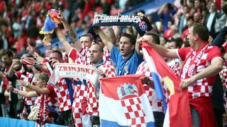 Slavlje igrača i navijača nakon pobjede nad Turskom. Photo: Goran Stanzl/PIXSELL Slavlje igrača i navijača nakon pobjede nad Turskom. Photo: Goran Stanzl/PIXSELL