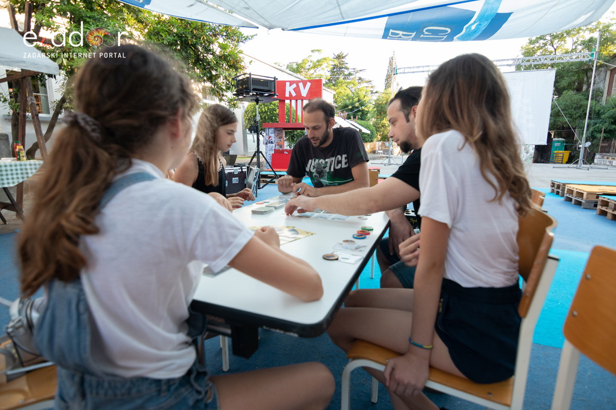 KvartArt 2018: Radionice, društvene i književne igre i Filmski kviz KvartArt 2018: Radionice, društvene i književne igre i Filmski kviz