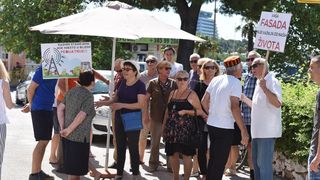 ‘Ne želim dobiti rak!’ Mještani prosvjedovali protiv postavljanja bazne stanice Tele 2