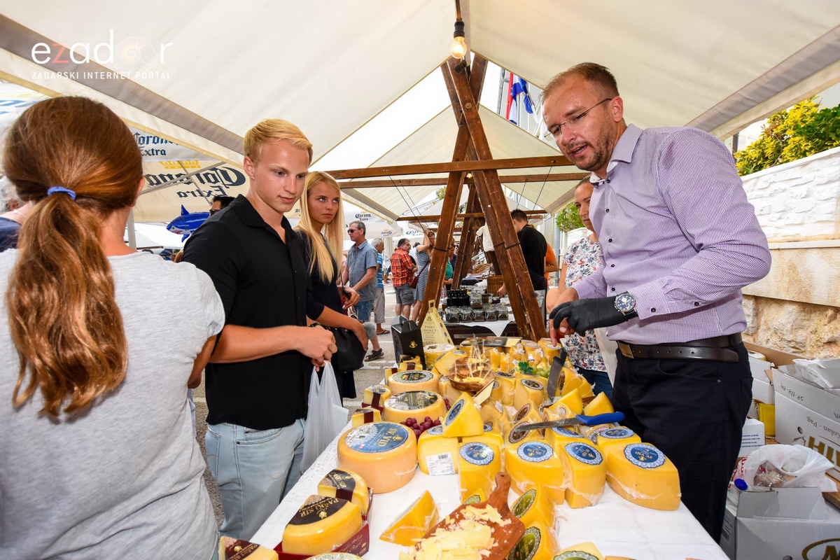 4. Fešta od sira u Kolanu