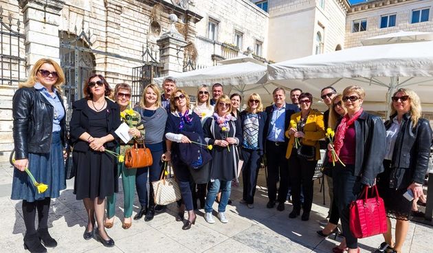 Branko Dukić i Božidar Longin sa sugrađankama obilježili Dan narcisa