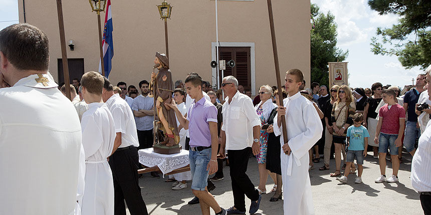 Tradicionalna procesija za Sv Roka – Bibinje Tradicionalna procesija za Sv Roka – Bibinje