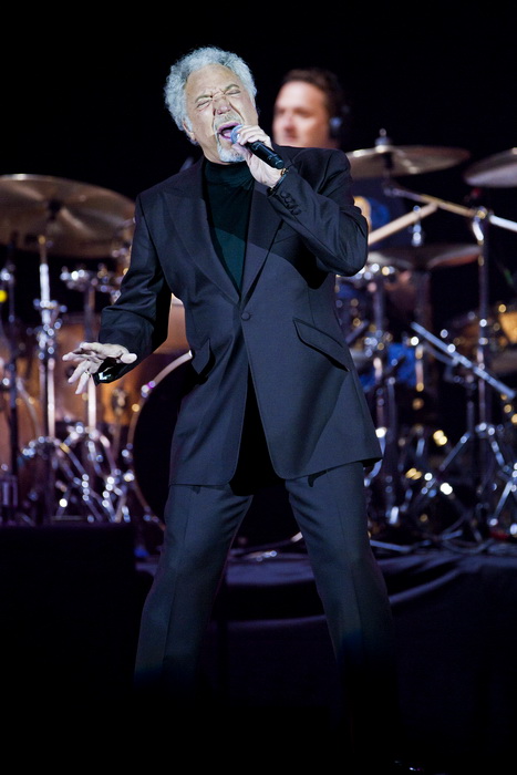 Zagreb, 211111.
Legendarni pjevac Tom Jones, odrzao je veceras koncert u Areni Zagreb u sklopu  Praise & Blame  europske turneje.
Foto: Neja Markicevic / CROPIX