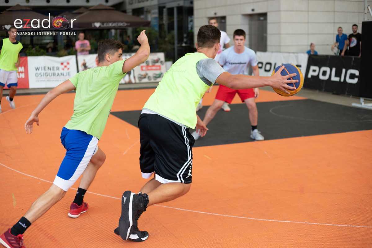 3×3 Basket Tour @ City Galleria