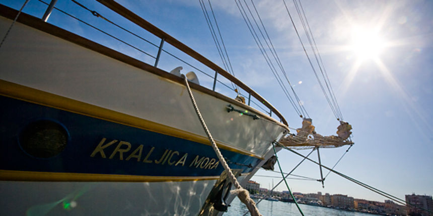 “Kraljica mora” u Zadru, 12. svibnja 2011. (foto:Saša Čuka) “Kraljica mora” u Zadru, 12. svibnja 2011. (foto:Saša Čuka)