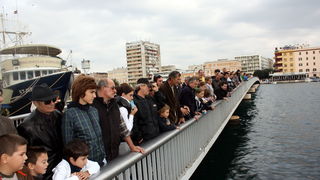 Ronioci kluba Sv. Roko izronili dio starog srušenog mosta u Jazinama, Foto: Mladen Malik