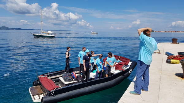 KPA Zadar: Vježba “Podvodni radovi i komunikacije te podvodna orijentacija” kod Morskih orgulja. Foto: Mladen Malik KPA Zadar: Vježba “Podvodni radovi i komunikacije te podvodna orijentacija” kod Morskih orgulja. Foto: Mladen Malik