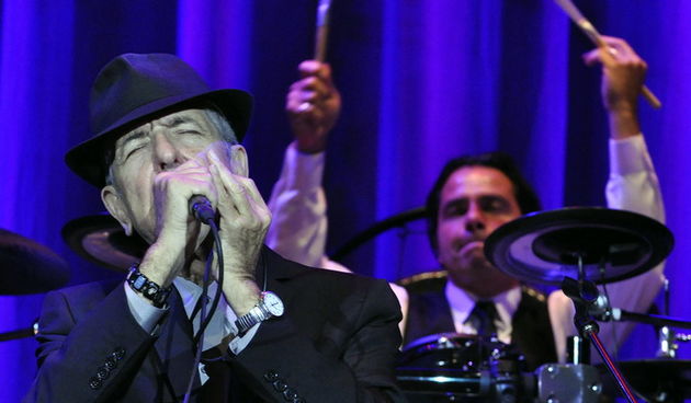 Zagreb, 250710.
Velicanstveni koncert legendarnog kanadskog kantautora Leonarda Cohena u prepunoj zagrebackoj Areni .
Foto : Jadran Babic / CROPIX