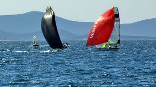 Jedrenje: SP klase 49er – drugi dan 8. svibnnja 2012, Foto: Leonard Kvarantan Jedrenje: SP klase 49er – drugi dan 8. svibnnja 2012, Foto: Leonard Kvarantan