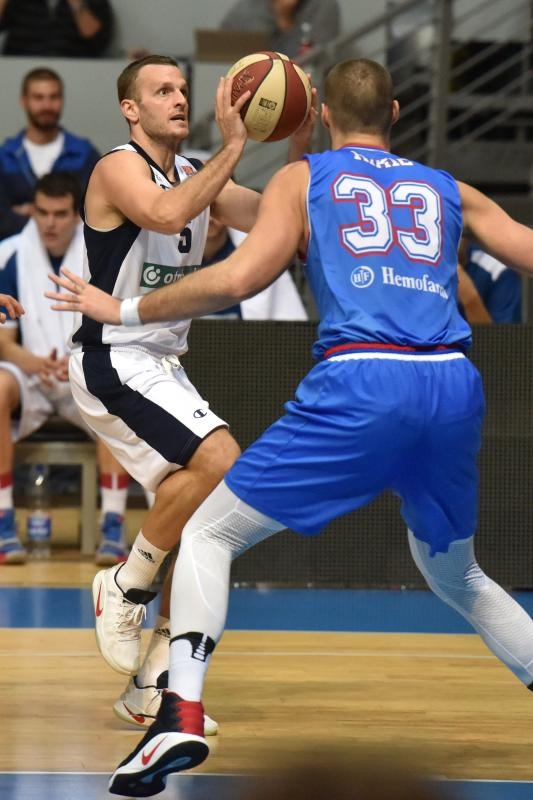 8. kolo ABA Lige, KK Zadar – KK Igokea Aleksandrovac 83-90. Photo: Dino Stanin/PIXSELL 8. kolo ABA Lige, KK Zadar – KK Igokea Aleksandrovac 83-90. Photo: Dino Stanin/PIXSELL