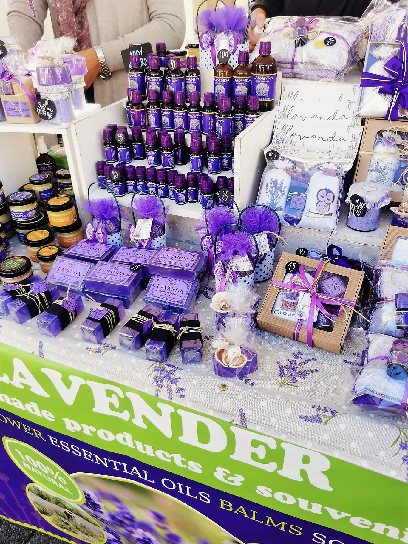 Posjetili smo manifestaciju Jesen u Lici Posjetili smo manifestaciju Jesen u Lici