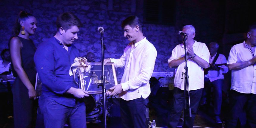 Tomislavu Braliću uručena nagrada Turističke zajednice za doprinos i promicanje bibinjskog turizma