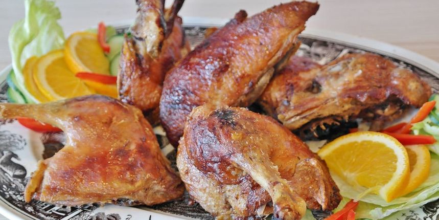 Meso podgrijavanjem mijenja strukturu proteina i naš ga organizam više ne prepoznaje. Meso peradi najgori je izbor za podgrijavanje.