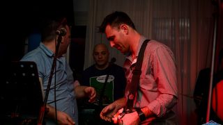 U Famous beach and grill baru Rockatansky bend proslavio je 20 godina djelovanja U Famous beach and grill baru Rockatansky bend proslavio je 20 godina djelovanja