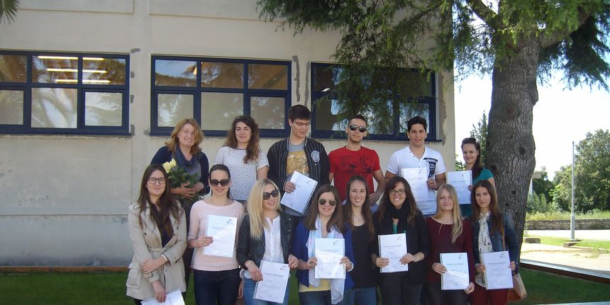 Hotelijersko-turistička i ugostiteljska škola u Zadru organizirala je i provela ispite za međunarodno priznate DELF diplome u poznavanju francuskog jezika i za DSD – njemačku jezičnu diplomu