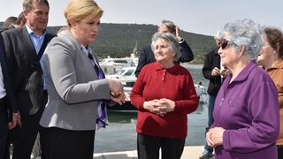 Predsjednica Grabar Kitarović posjetila otok Ist. Foto: Dino Stanin/PIXSELL