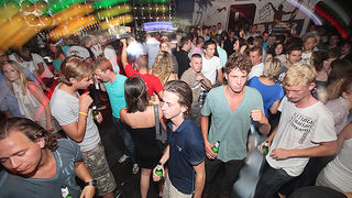 Brandon Morales u Maraschino baru (foto:Saša Čuka) Brandon Morales u Maraschino baru (foto:Saša Čuka)