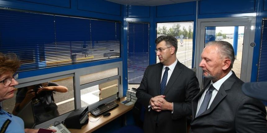 Premijer Republike Hrvatske Andrej Plenkovic i ministar unutarnjih poslova Davor Bozinovic nazocio je pustanju u rad i predstavljanju Schengenskog informacijskog sustava na granicnom prijelazu Bregana