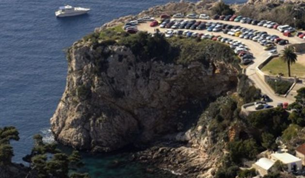 Ronioci u uvali Danče (Foto: Admir Buljubašić/Cropix)