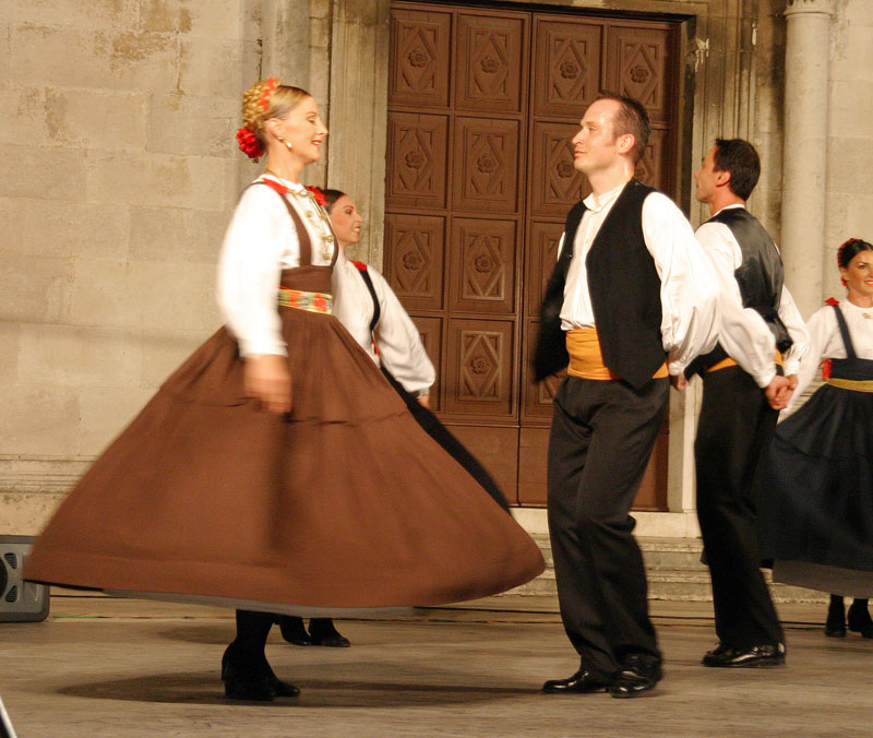 Image 1176153 (auto)