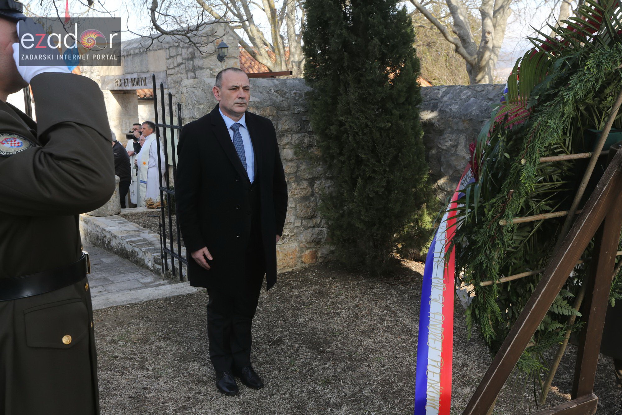 U Donjem Karinu obilježeno sjećanje na rušenje Franjevačkog samostana tijekom VRO Maslenica