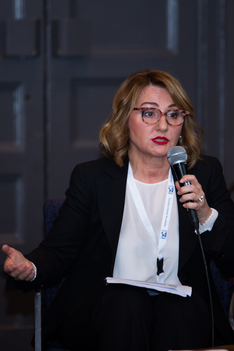 Ujedinjeni s udrugom Europa Donna u borbi protiv raka dojke Ujedinjeni s udrugom Europa Donna u borbi protiv raka dojke