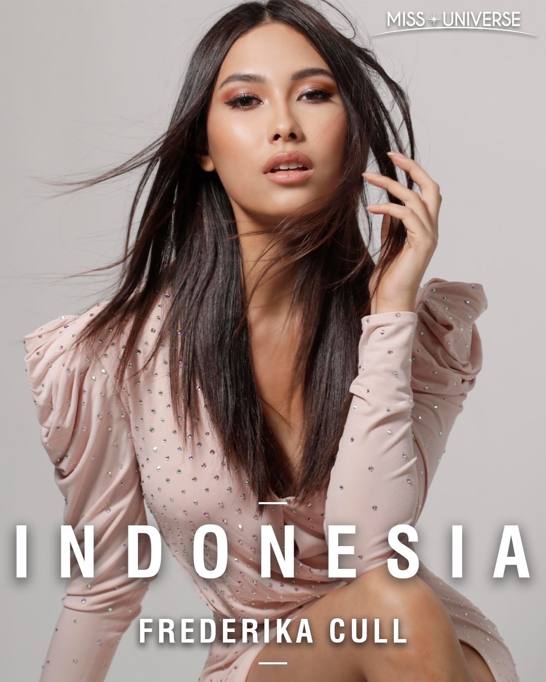 Mia Rkman, Miss Universe Hrvatske 2019. otputovala je na svjetski izbor Miss Universe 2019 koji će se 8. prosinca održati u Atlanti uz izravan prijenos na FOX televiziji.  Ljepotice sa svih krajeva zemaljske kugle počele su pristizati u Atlantu, a već i p