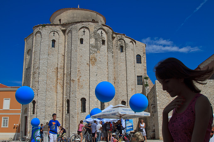 Image 892607 (auto) Image 892607 (auto)