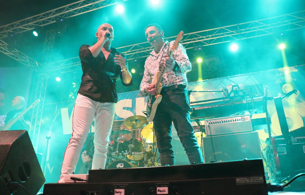 Prvi koncert popularnog slavonskog benda Vigor na otoku Viru