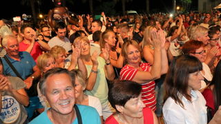 Jasmin Stavros na Viru