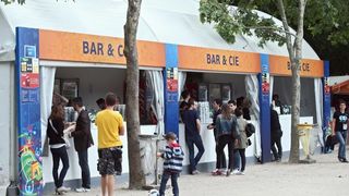 EURO 2016: Fan zona pored Eiffelovog tornja. Photo: Sanjin Strukić/PIXSELL EURO 2016: Fan zona pored Eiffelovog tornja. Photo: Sanjin Strukić/PIXSELL