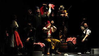 Zadar, 11.04.2013. snimio: Nenad Marčev
dramska pretplata
GRADSKO KAZALIŠTE MLADIH SPLIT
Redatelj: Ivan Leo Lemo
Krčma, alkar, duga
po motivima pripovjedaka Dinka Šimunovića
igraju: Ana Gruica, Belmondo Miliša, Slavko Sobin,
Ivo Perkušić, Zadar, 11.04.2013. snimio: Nenad Marčev
dramska pretplata
GRADSKO KAZALIŠTE MLADIH SPLIT
Redatelj: Ivan Leo Lemo
Krčma, alkar, duga
po motivima pripovjedaka Dinka Šimunovića
igraju: Ana Gruica, Belmondo Miliša, Slavko Sobin,
Ivo Perkušić,