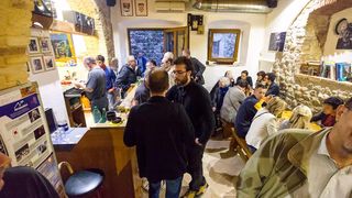 Otvorenje izložbe fotografija Mladena Radolovića Mrlje u PD Paklenica Otvorenje izložbe fotografija Mladena Radolovića Mrlje u PD Paklenica