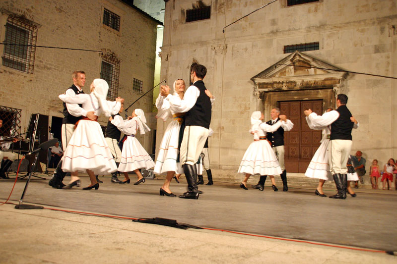 Image 1176187 (auto)