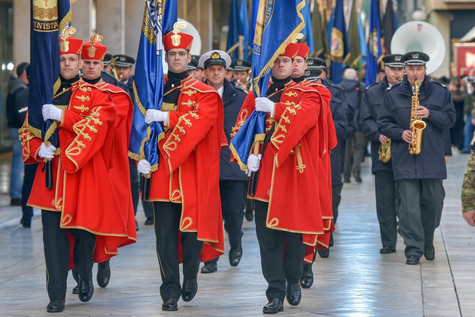 Mimohod ratnih postrojbi u Zadru