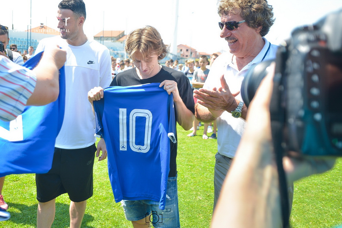 Zadarska vatrena četvorka na Stanovima se družila s mladim zadarskim nogometašima