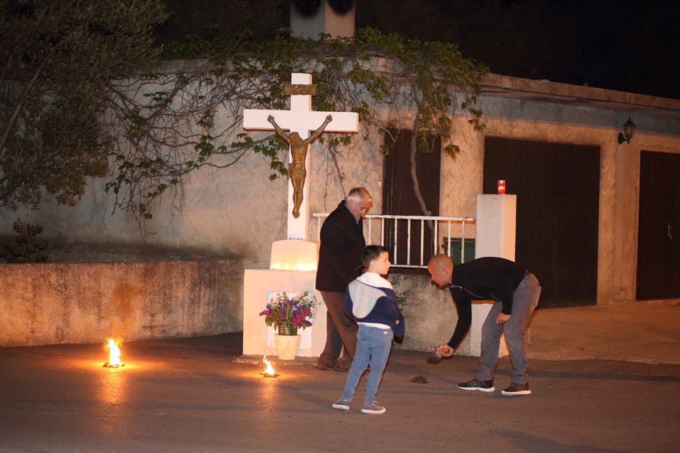 Tradicionalna procesija Velikog petka u sv. Roku
