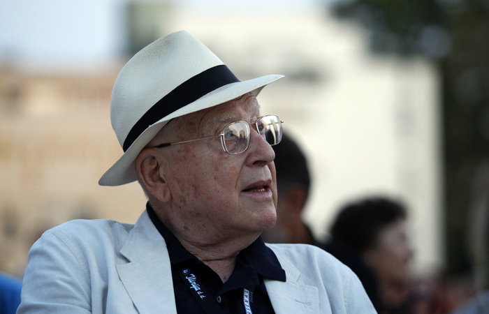 Zadar, 240810
Veceras je ispred Donata na Poljani Ivana Pavla drugog svecano otvoren Forum Film Festival.
Na slici: Branko Lustig, slavni holivudski producent i oskarovac.
Foto: Jure Miskovic / CROPIX Zadar, 240810
Veceras je ispred Donata na Poljani Ivana Pavla drugog svecano otvoren Forum Film Festival.
Na slici: Branko Lustig, slavni holivudski producent i oskarovac.
Foto: Jure Miskovic / CROPIX