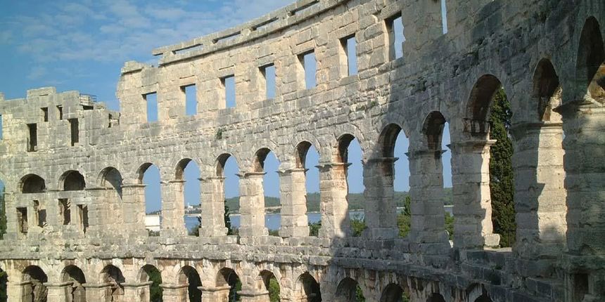 pula arena pula arena