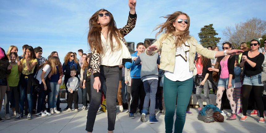 happy, pozdrav suncu happy, pozdrav suncu