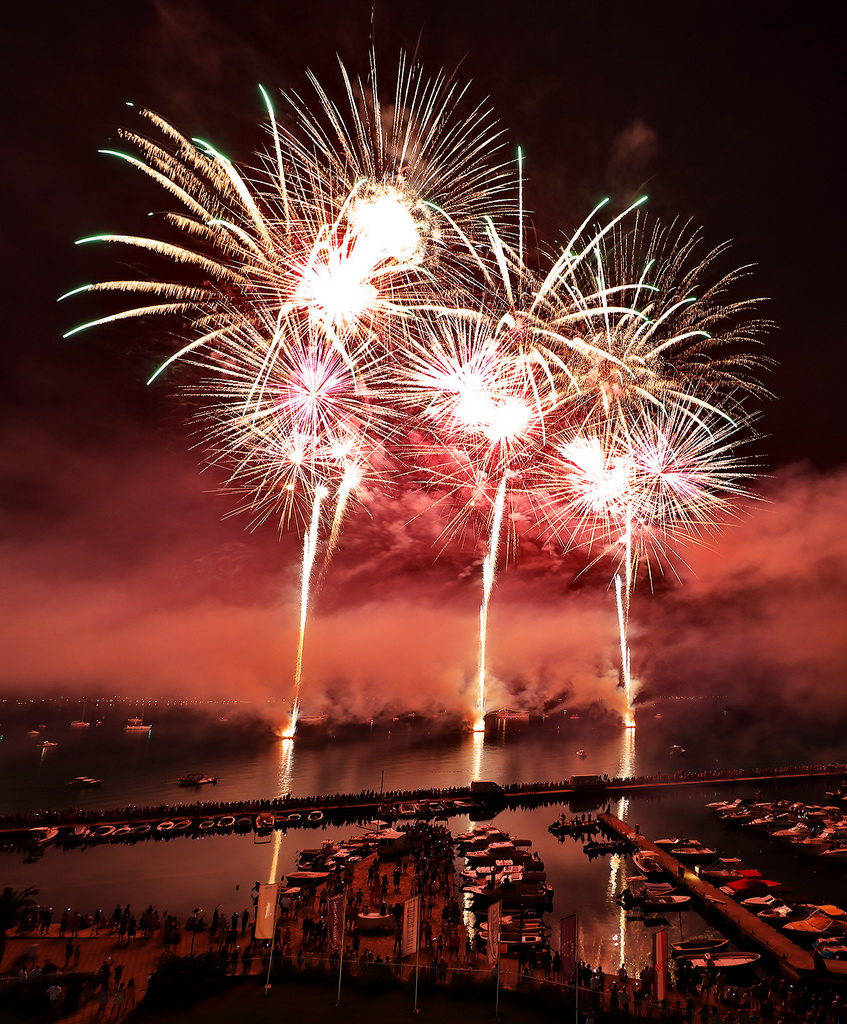 Biogradska noć 2017: Spektakularni vatromet Biogradska noć 2017: Spektakularni vatromet