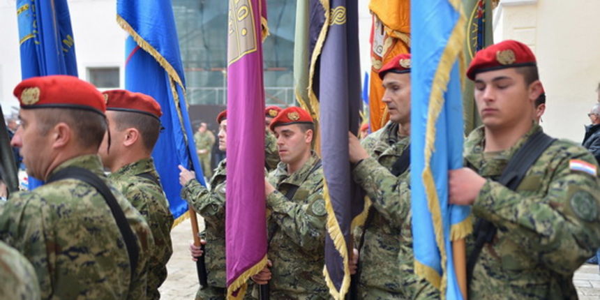 Svečani mimohod postrojbi u povodu proslave 23. obljetnice VRO Maslenica. Foto: Iva Perinčić