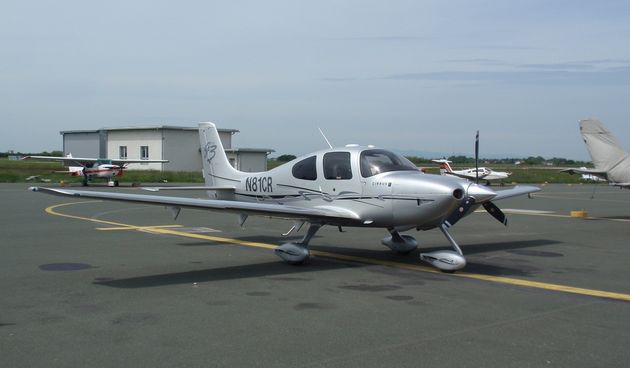Avion Cirrus SR 22, foto: hr.wikipedia.org