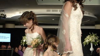 Split, 190210.
U hotelu Le Meridien Lav odrzava se Sajam vjencanja gdje je uprilicena modna revija izlagaca. 
Na slici : vjencanica Glamour Sposa i Mia Franic sa kcerkama Joska Caglja -Jole, Ema i Iva.