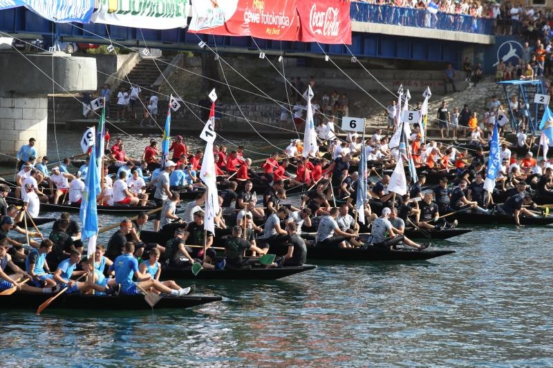 Gusari iz Komina pobjednici Maratona lađa od Metkovića do Ploča