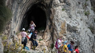 Drugi Planinarski pohod “Hajdemo do Vrane” 2. travnja 2016. Foto: Vinko Pešić